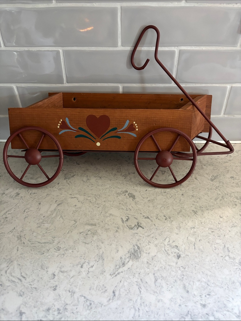Home Interiors HOMCO Wooden Wagon Wall Pocket Decor Heart Farmhouse Cottage